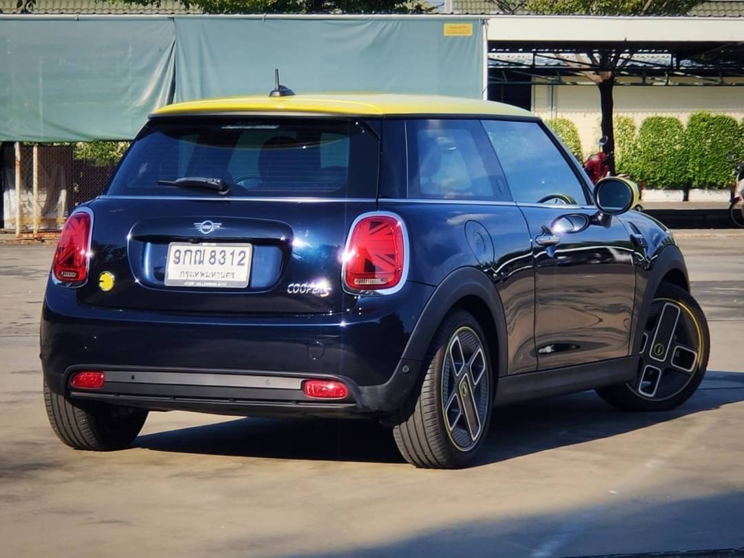 2021 Mini Cooper (Hatch) Look3 F55 (5 ประตู) สีน้ำเงิน (รูปที่ 10)