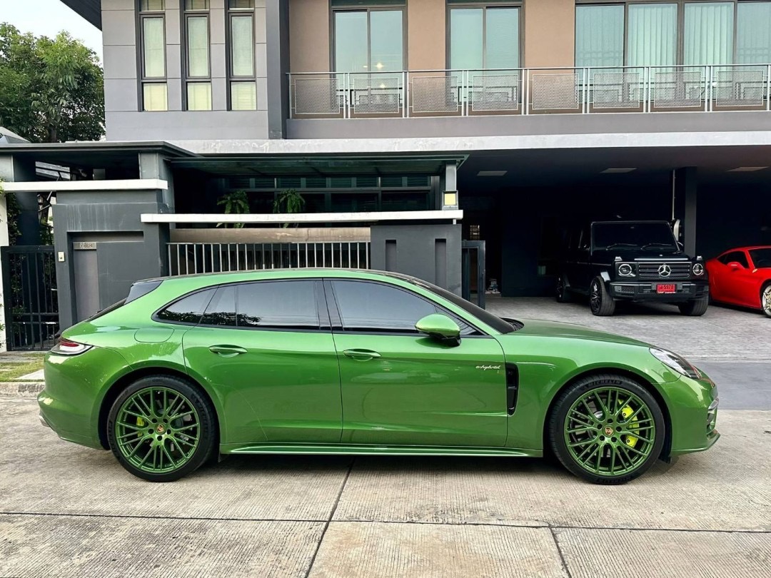 2021 Porsche Panamera สีเขียว (รูปที่ 5)