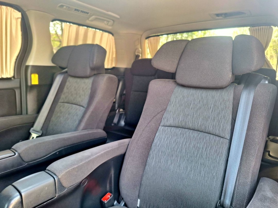 2014 Toyota Vellfire สีขาว (รูปที่ 13)
