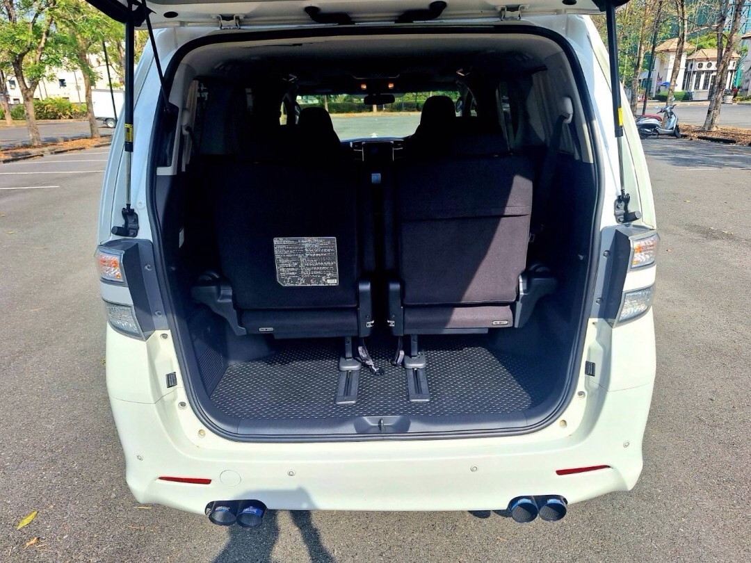 2014 Toyota Vellfire สีขาว (รูปที่ 8)