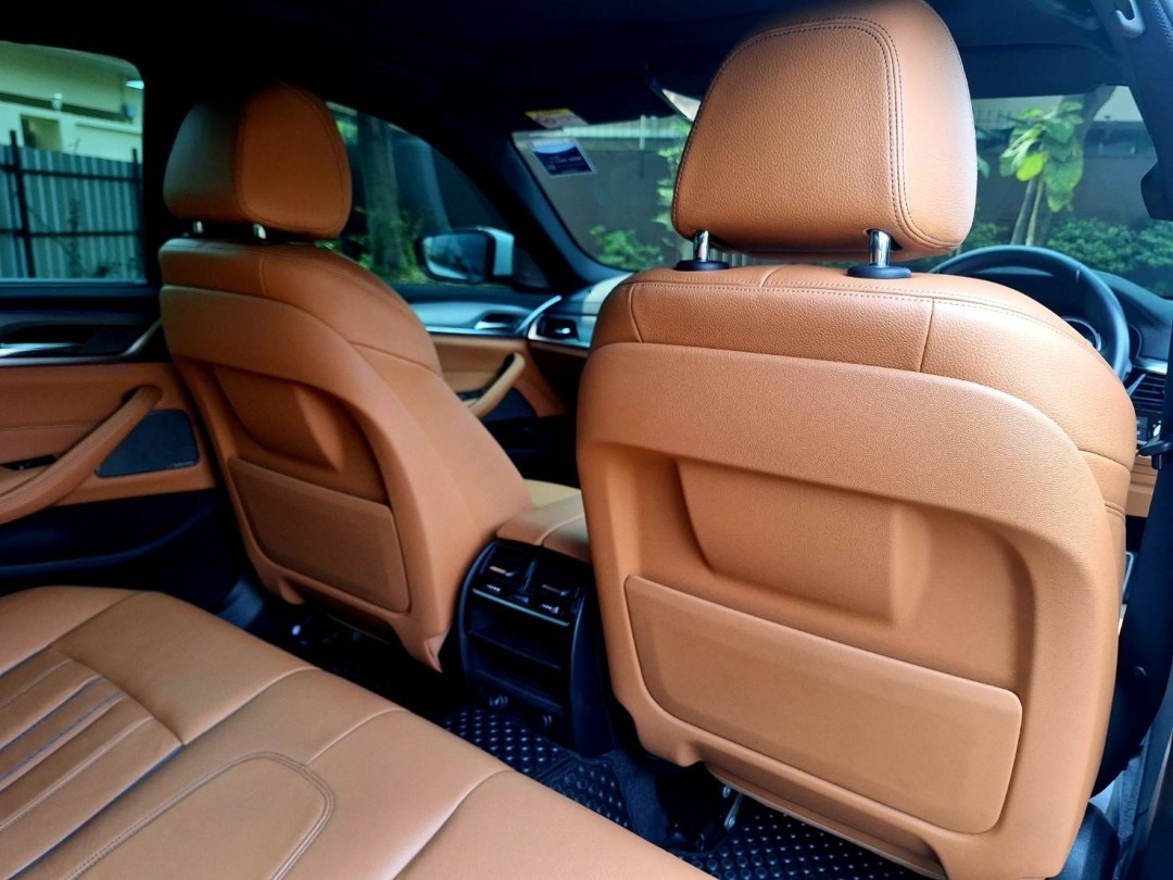 2018 BMW 530e M sport สีขาว (รูปที่ 18)