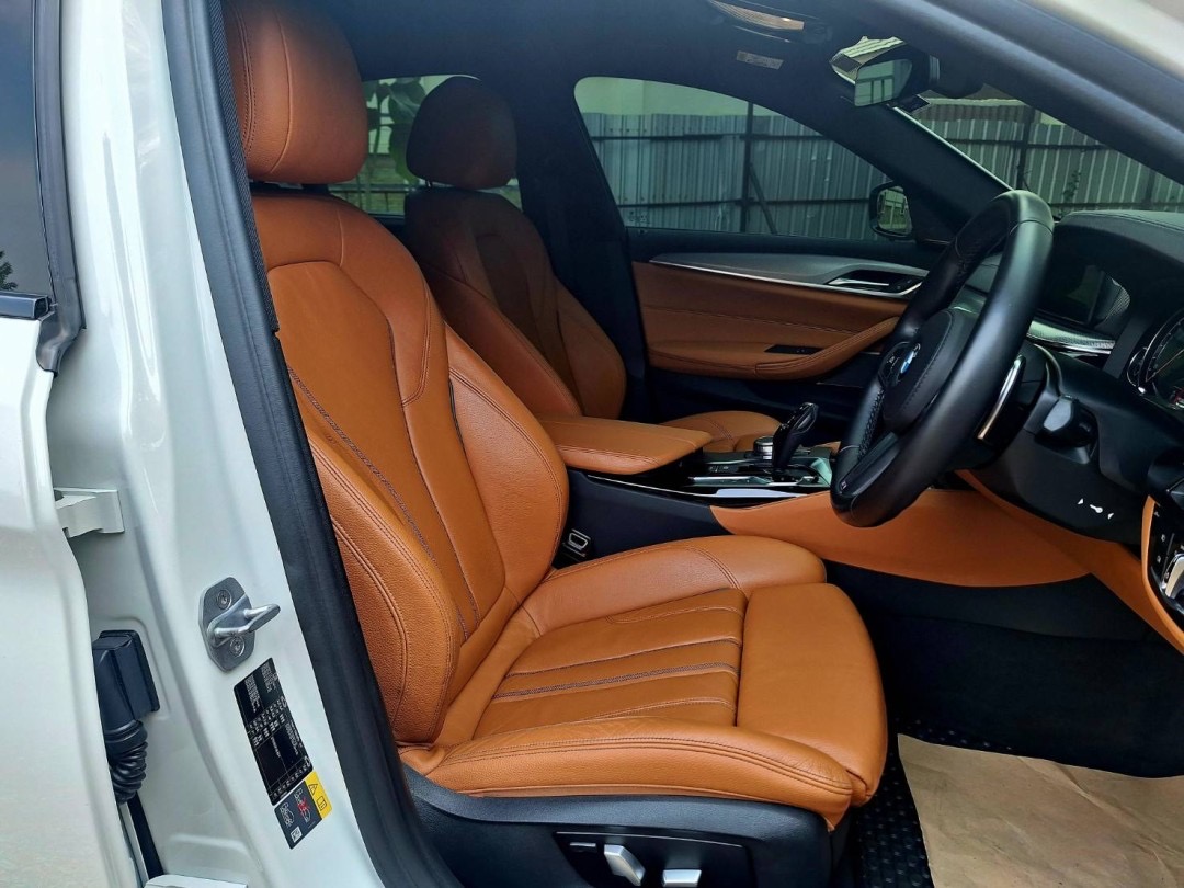 2018 BMW 530e M sport สีขาว (รูปที่ 10)
