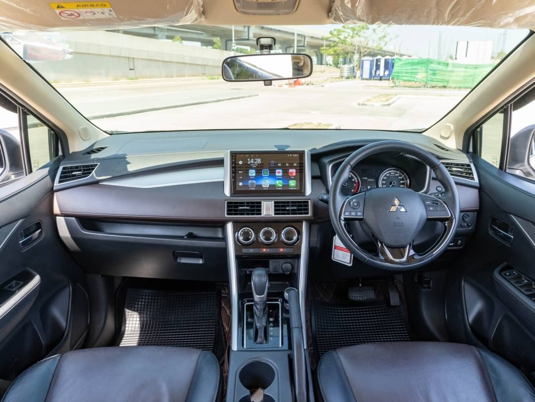 2021 Mitsubishi Xpander สีขาว (รูปที่ 11)