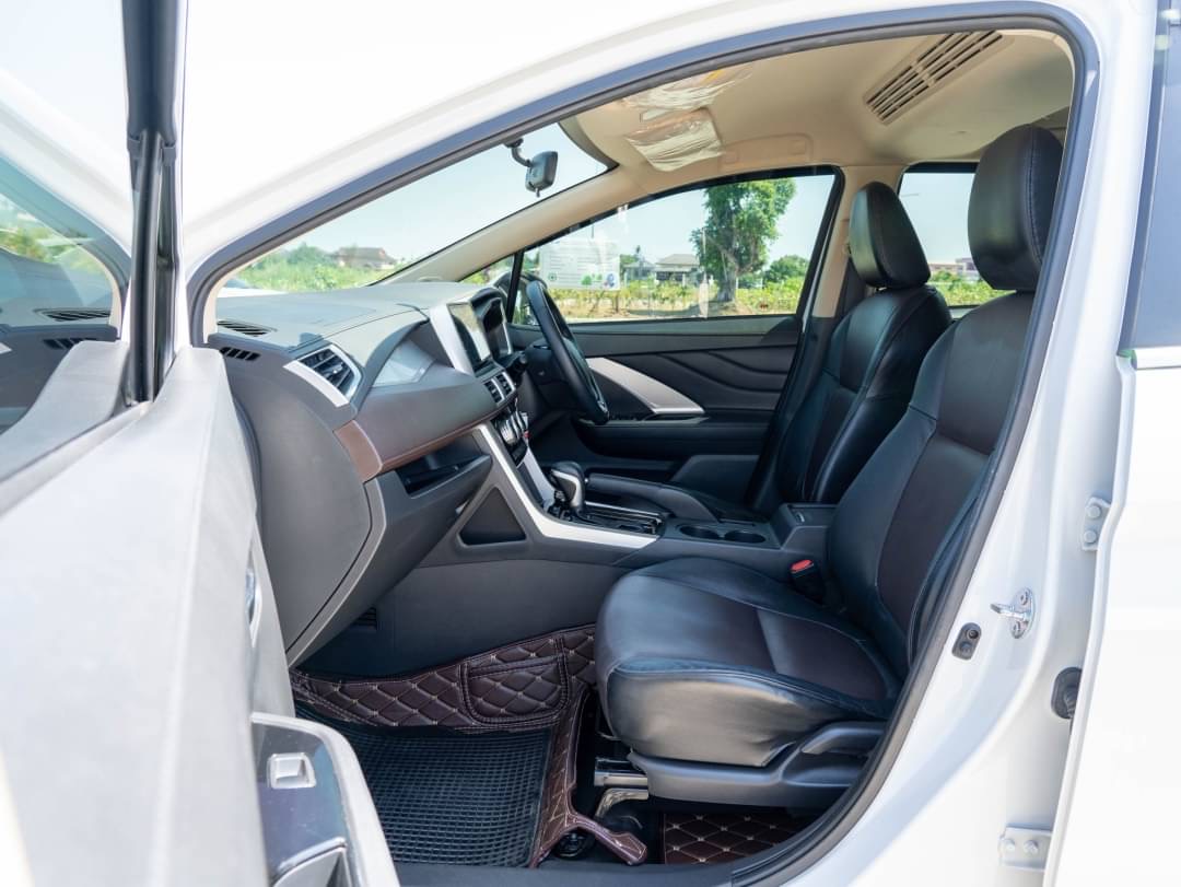 2021 Mitsubishi Xpander สีขาว (รูปที่ 15)