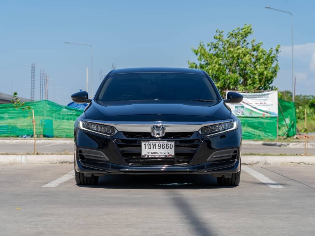 2021 Honda Accord สีดำ (รูปที่ 2)