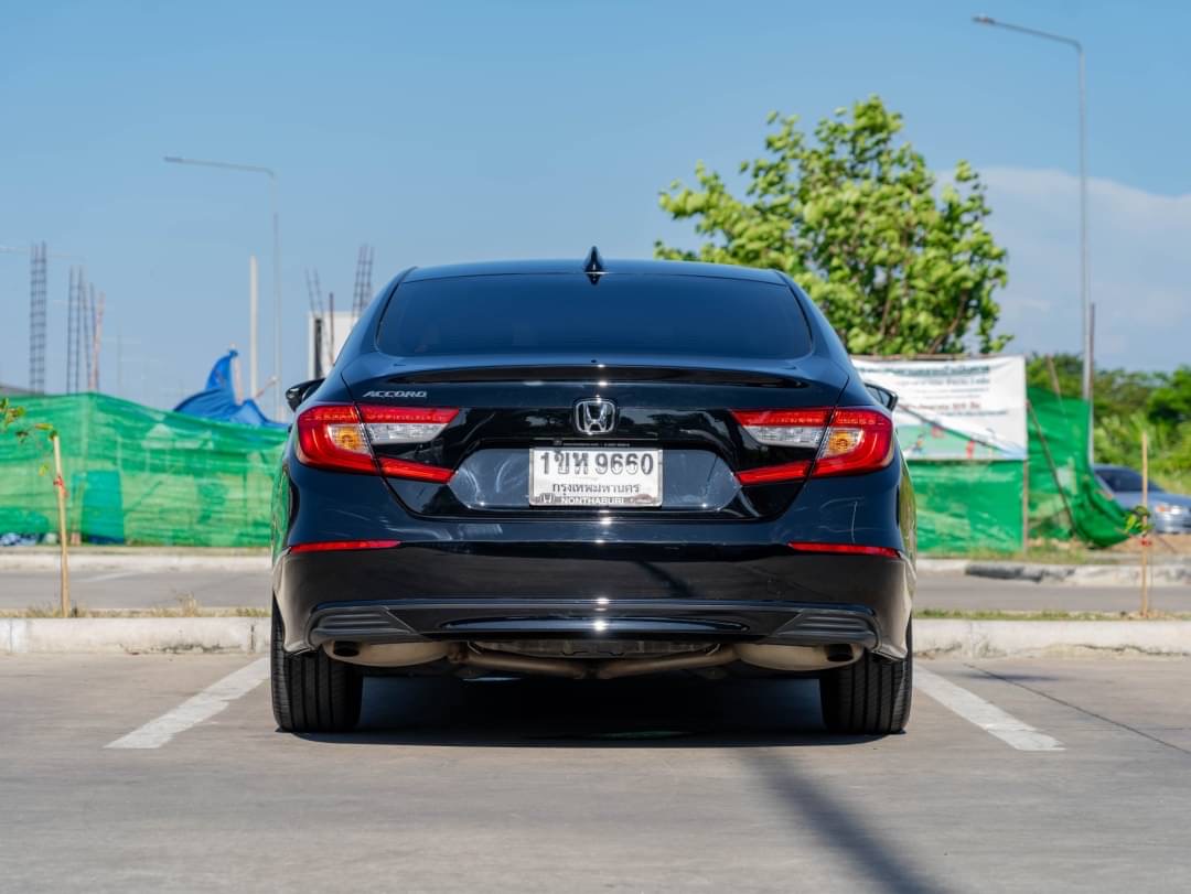 2021 Honda Accord สีดำ (รูปที่ 4)