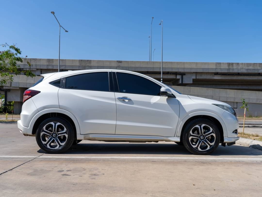 2015 Honda HR-V สีขาว (รูปที่ 8)