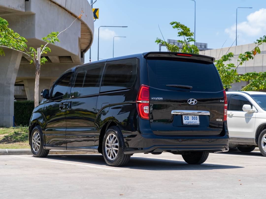 2019 Hyundai H-1 สีดำ