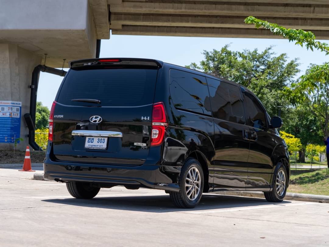 2019 Hyundai H-1 สีดำ (รูปที่ 8)