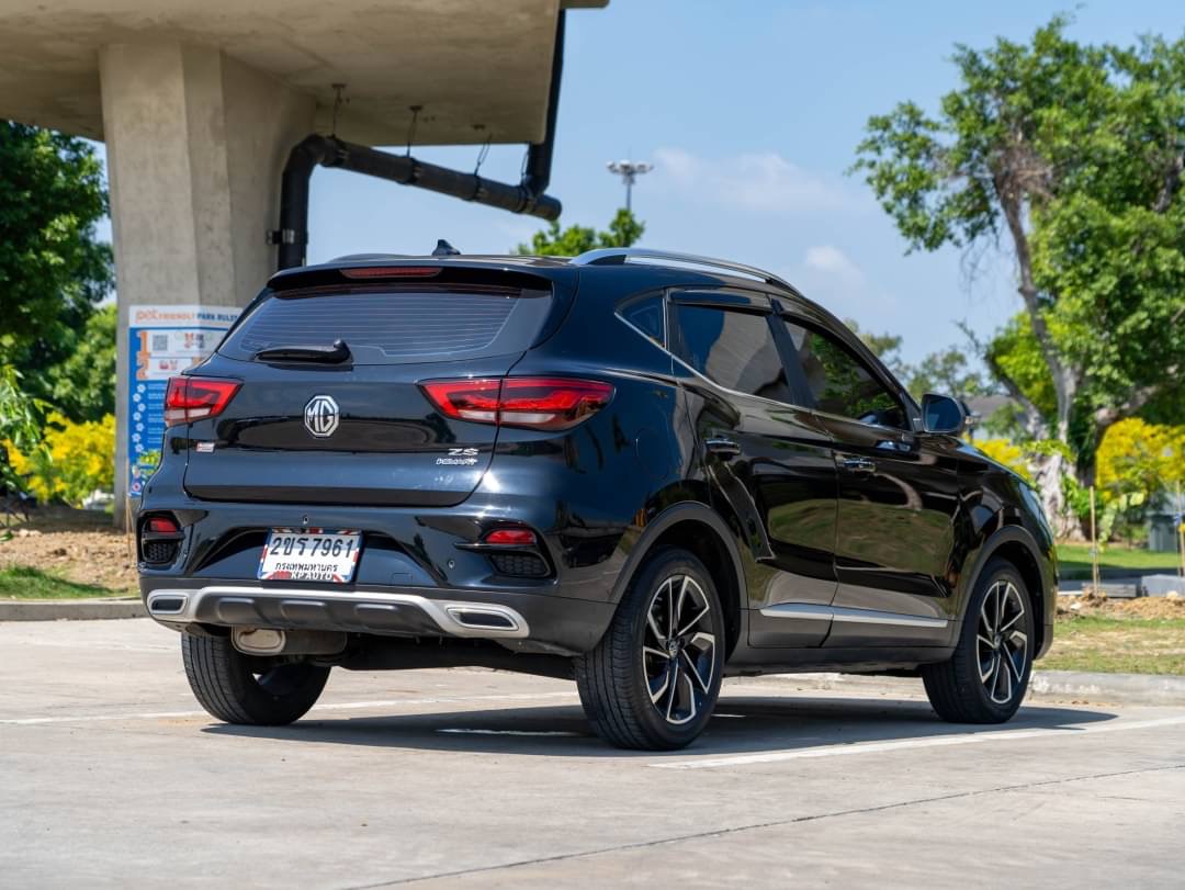 2022 MG ZS สีดำ