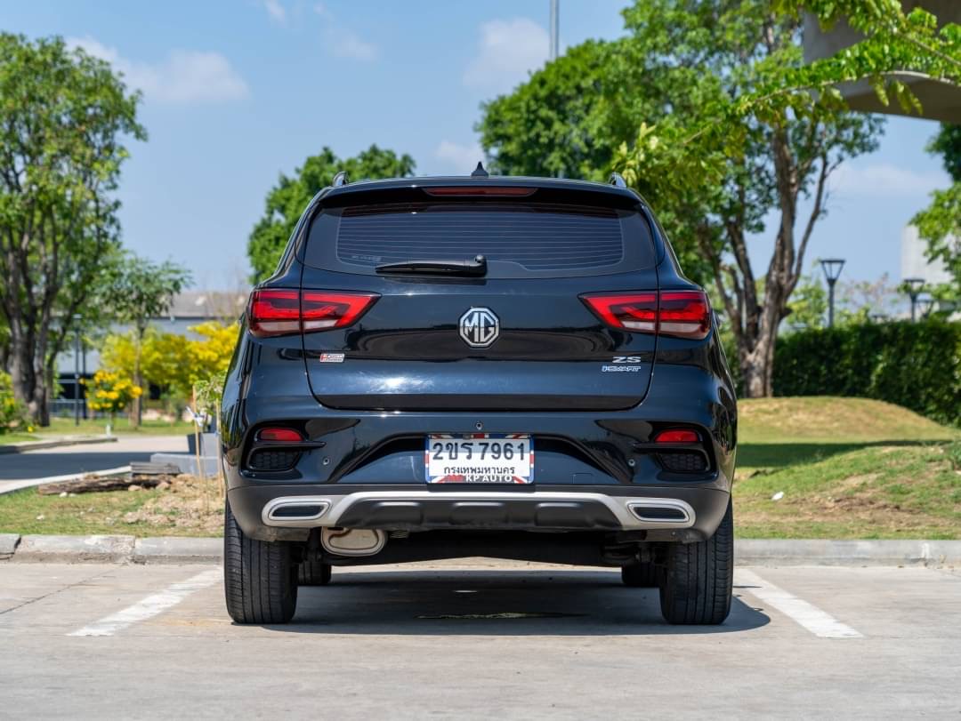 2022 MG ZS สีดำ