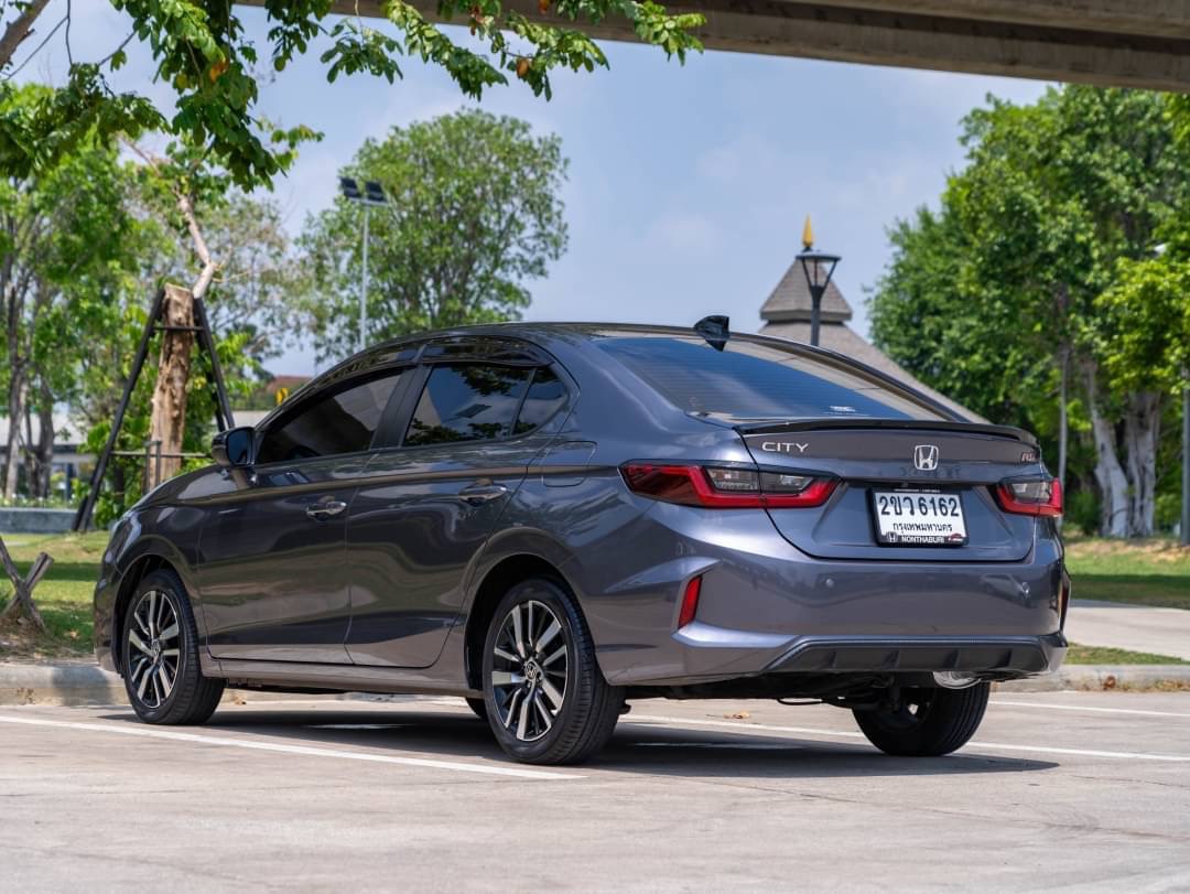2022 Honda City สีเทา (รูปที่ 5)