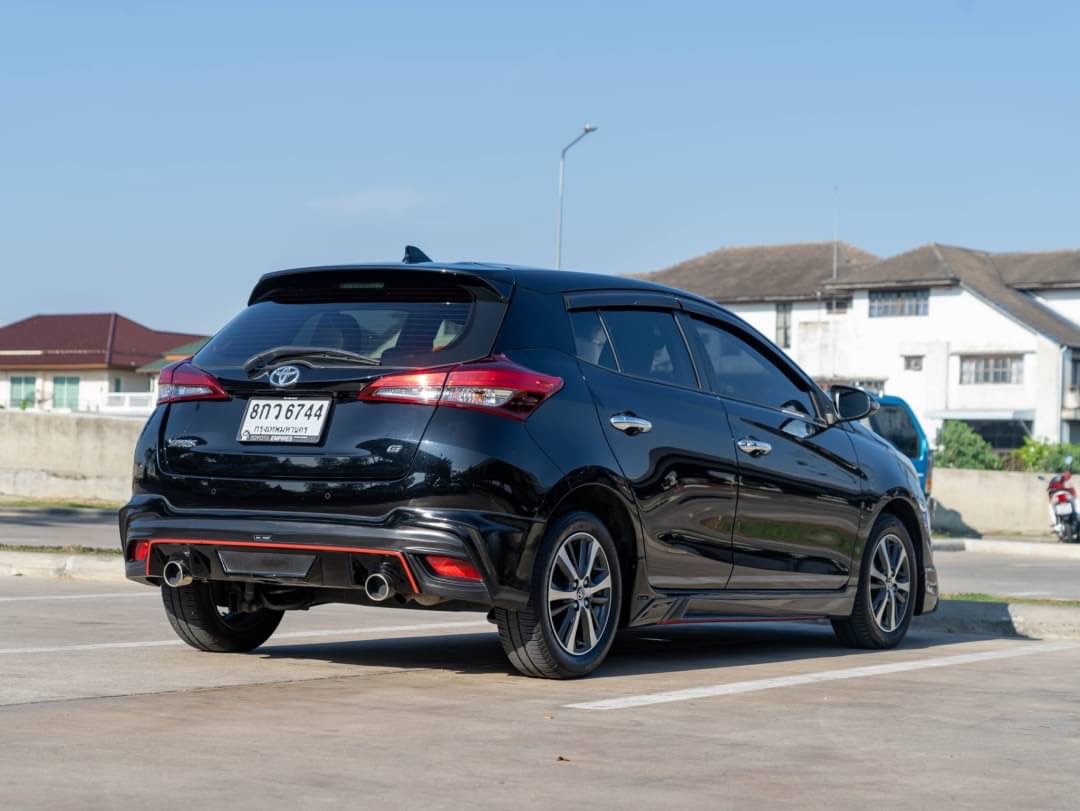 2019 Toyota Yaris สีดำ