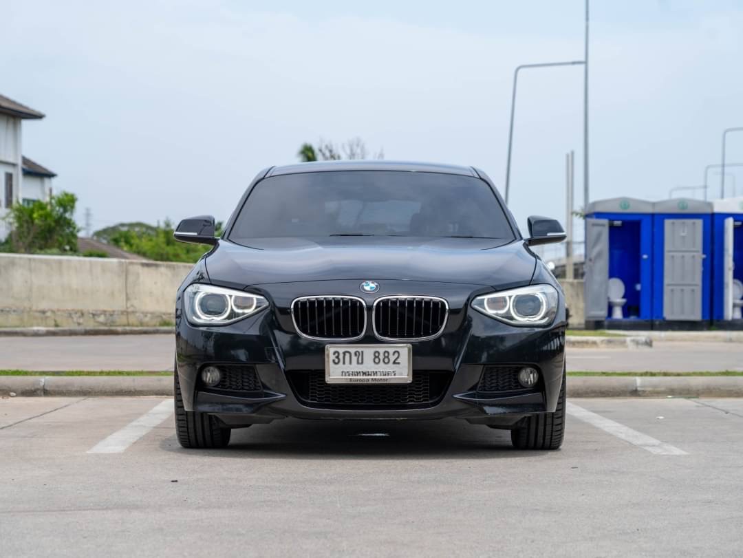 2014 BMW 116i สีดำ (รูปที่ 6)