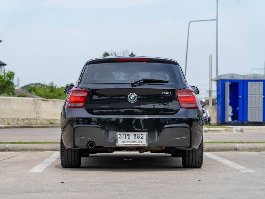 2014 BMW 116i สีดำ (รูปที่ 3)