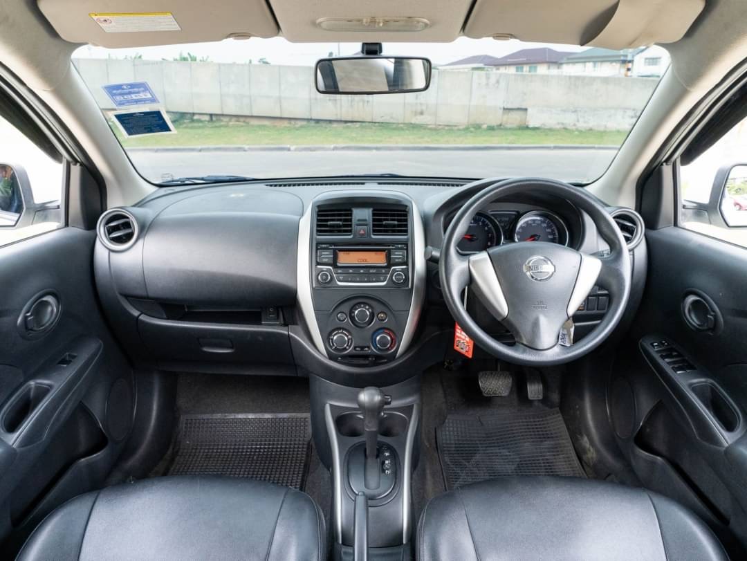 2014 Nissan Almera สีขาว (รูปที่ 8)