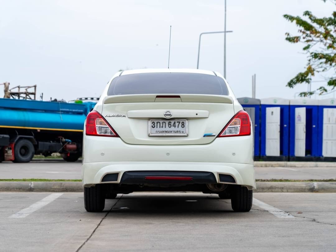 2014 Nissan Almera สีขาว (รูปที่ 4)