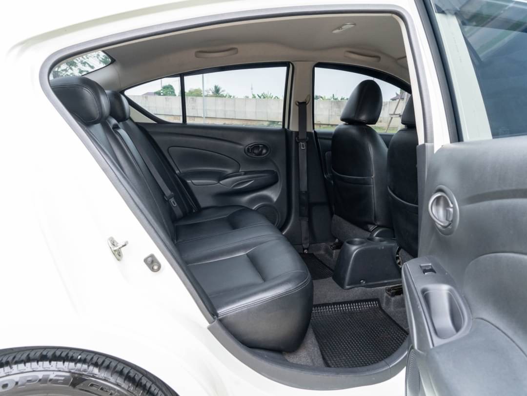 2014 Nissan Almera สีขาว (รูปที่ 10)