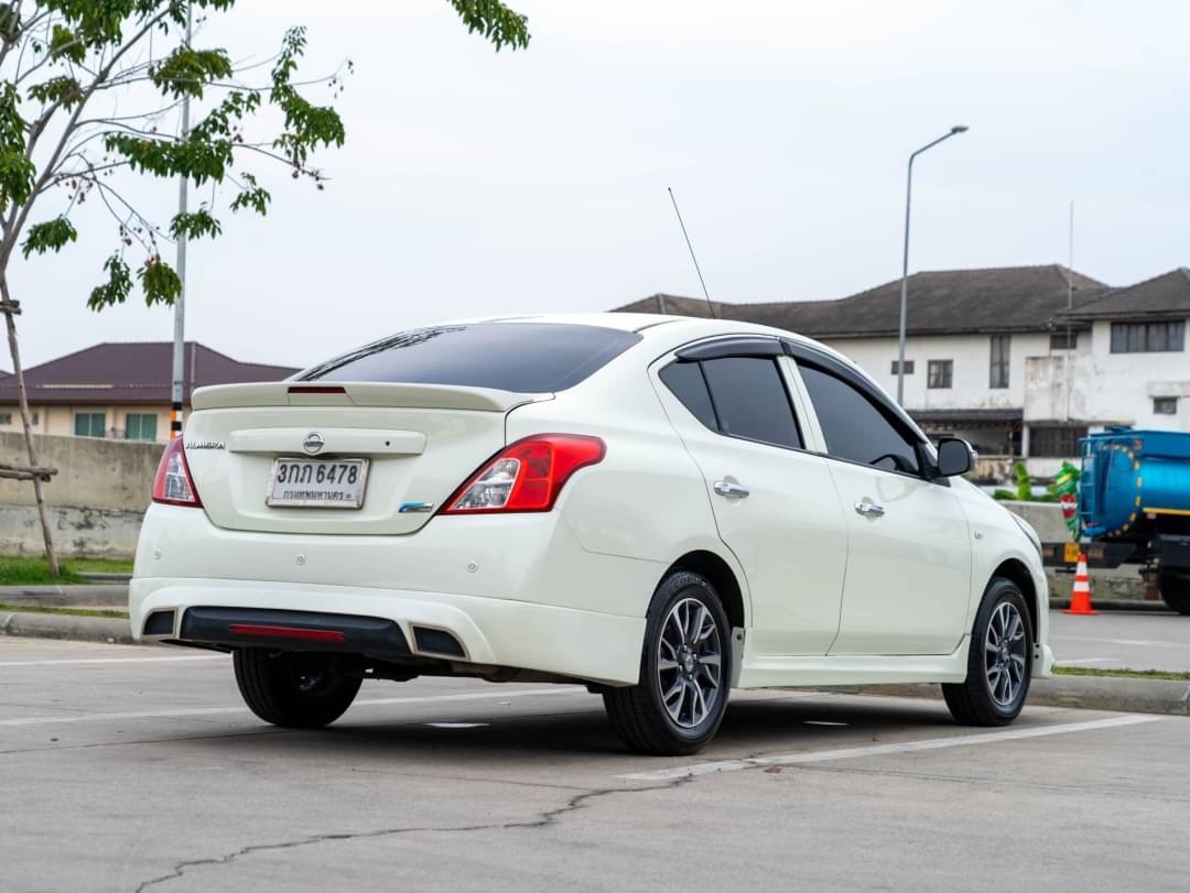 2014 Nissan Almera สีขาว