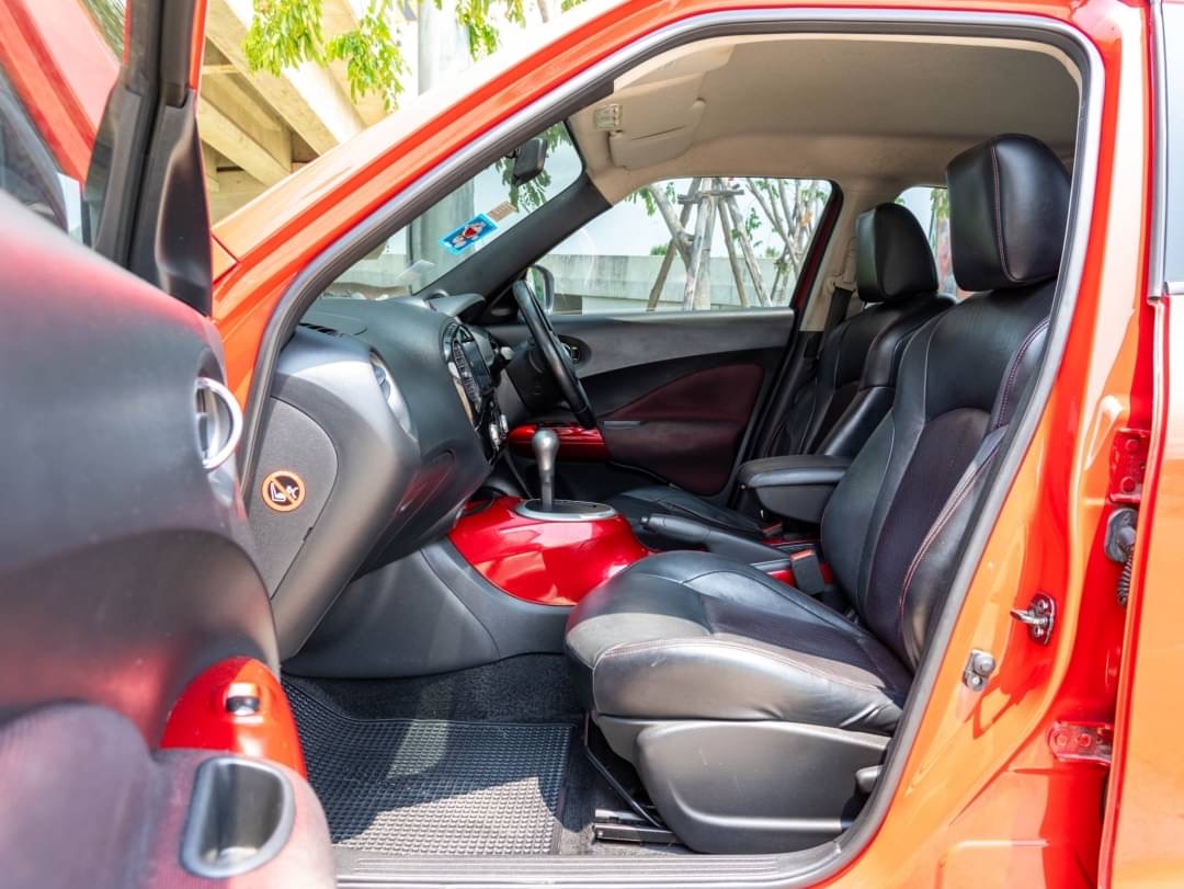 2016 Nissan Juke สีแดง (รูปที่ 11)