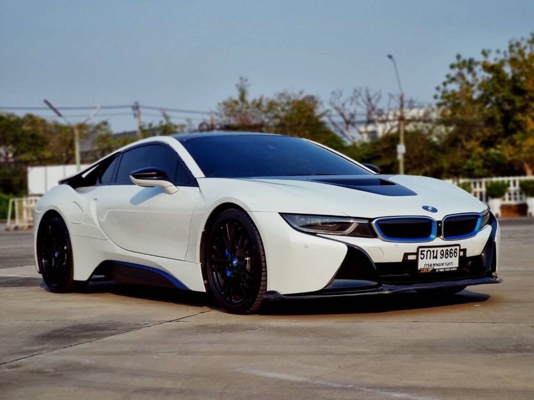 2015 BMW i8 สีขาว (รูปที่ 4)