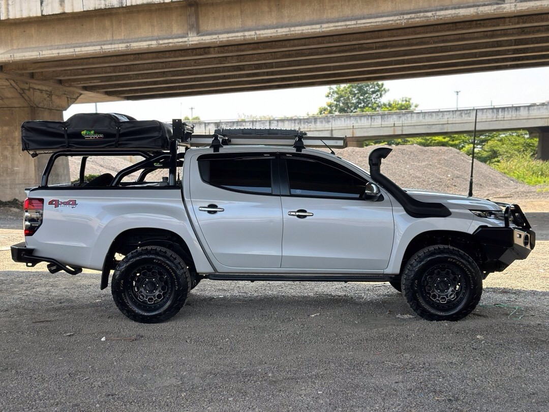 2019 Mitsubishi Triton Double cab plus prime สีขาว (รูปที่ 5)