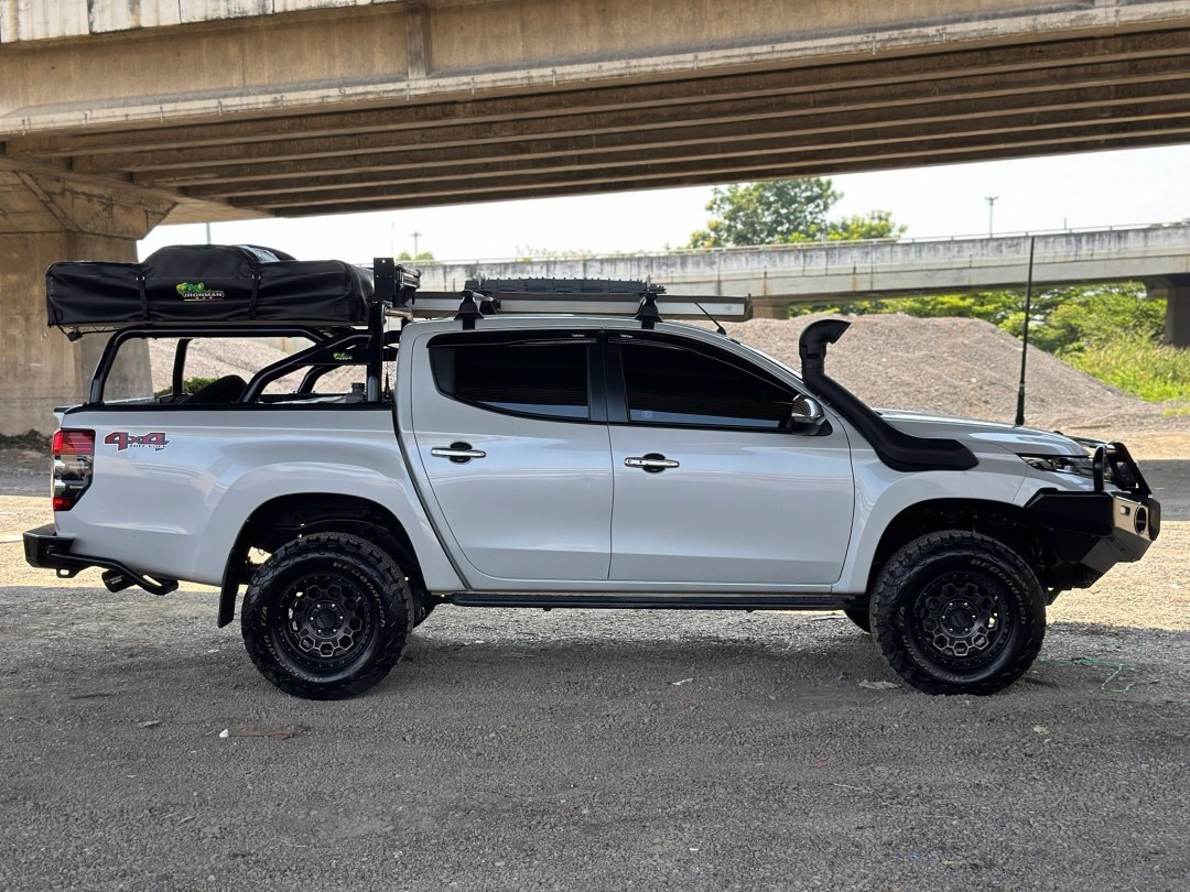 2019 Mitsubishi Triton Double cab plus prime สีขาว