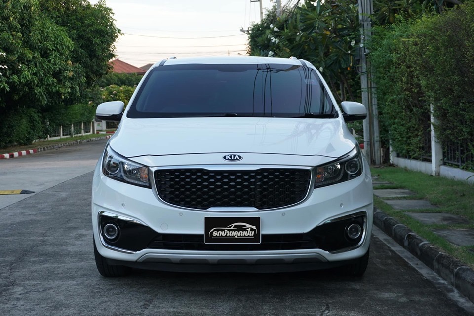 Kia Gen3 Grand Carnival ปี 2017 สีขาว (รูปที่ 2)