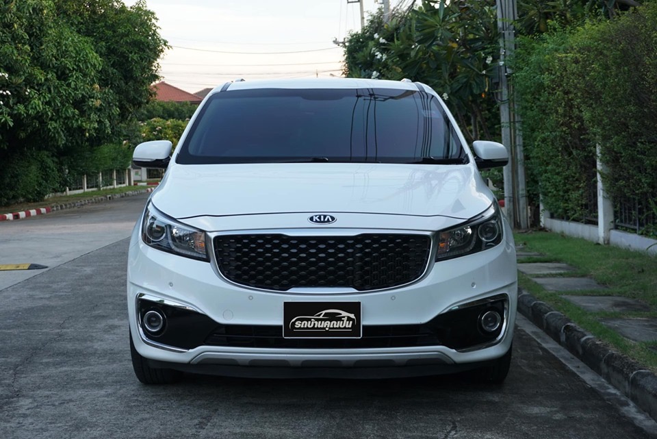 Kia Gen3 Grand Carnival ปี 2017 สีขาว