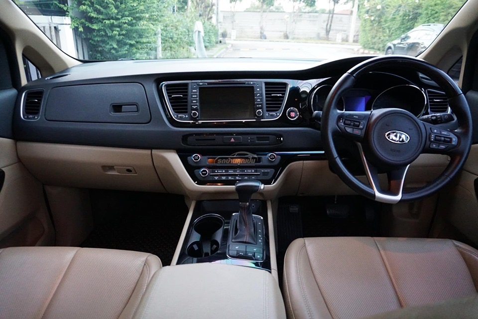 Kia Gen3 Grand Carnival ปี 2017 สีขาว (รูปที่ 11)