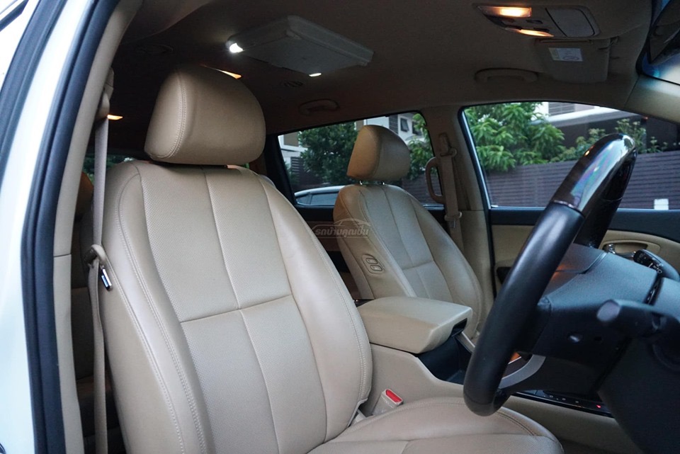 Kia Gen3 Grand Carnival ปี 2017 สีขาว (รูปที่ 13)