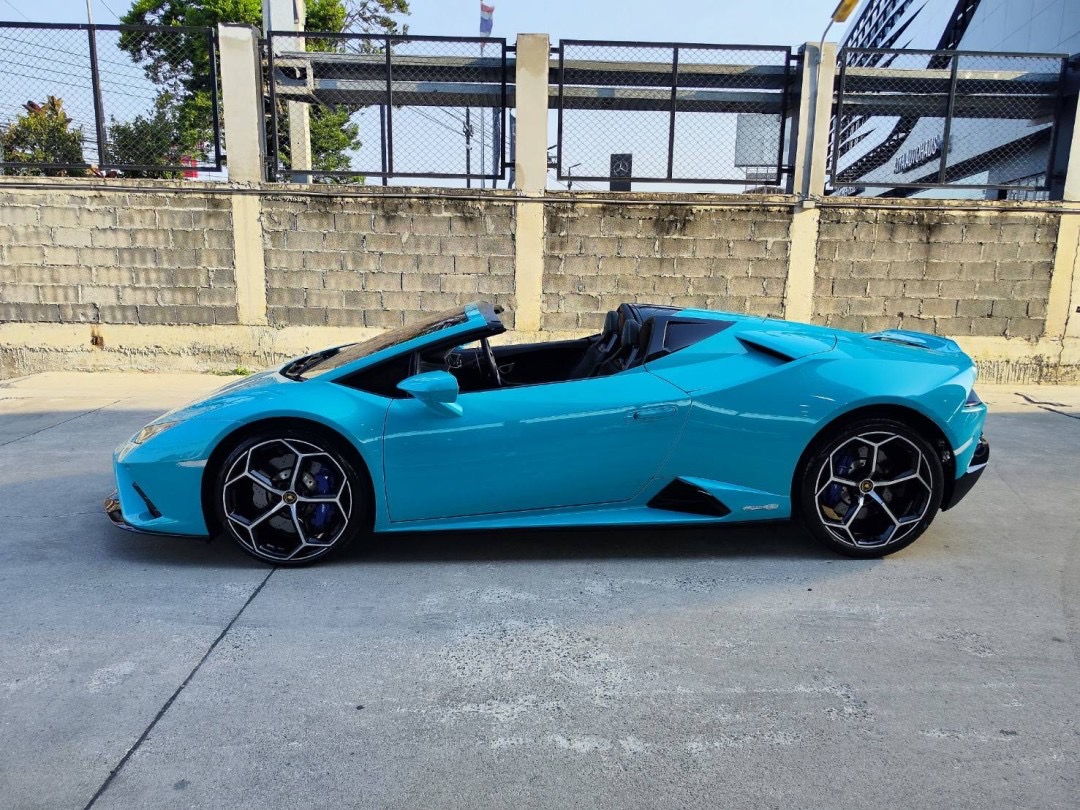 2022 Lamborghini Huracan EVO สีฟ้า (รูปที่ 13)