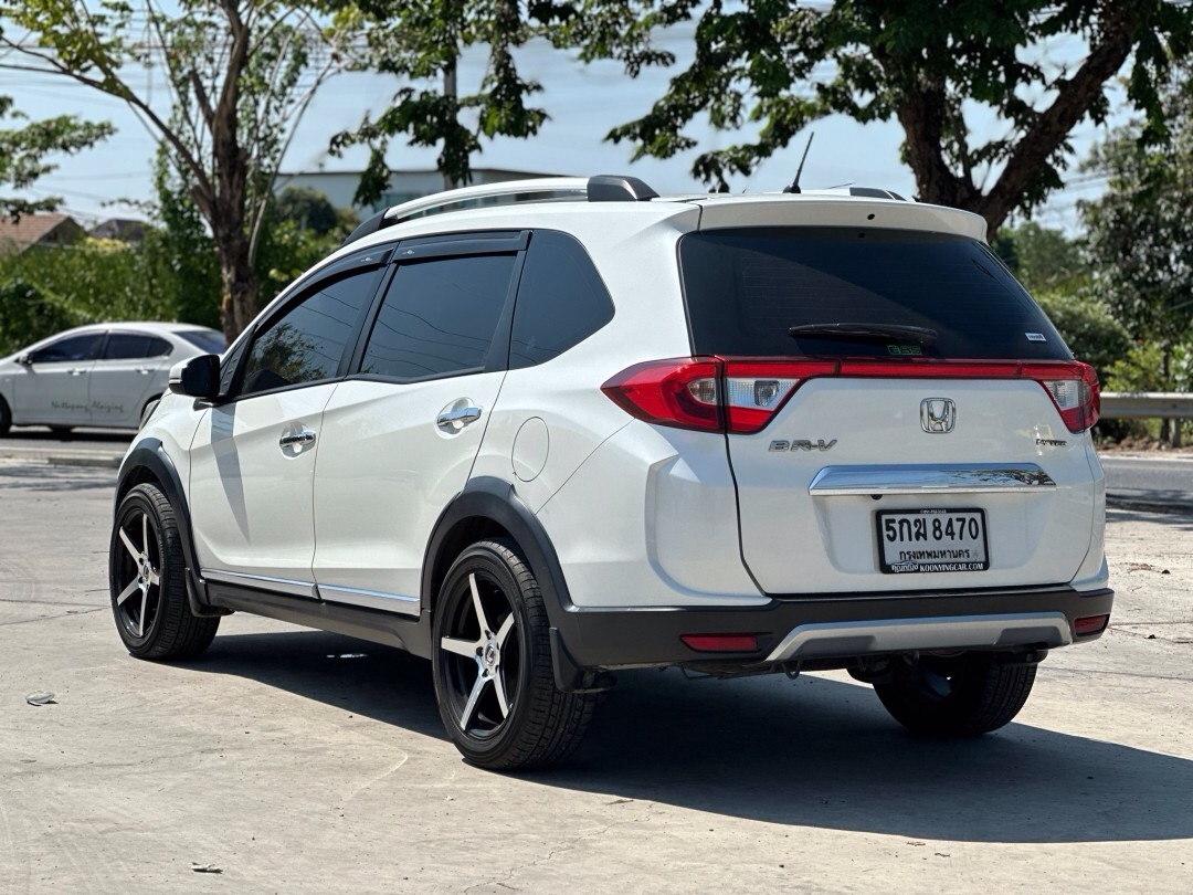 2016 Honda BR-V สีขาว (รูปที่ 5)