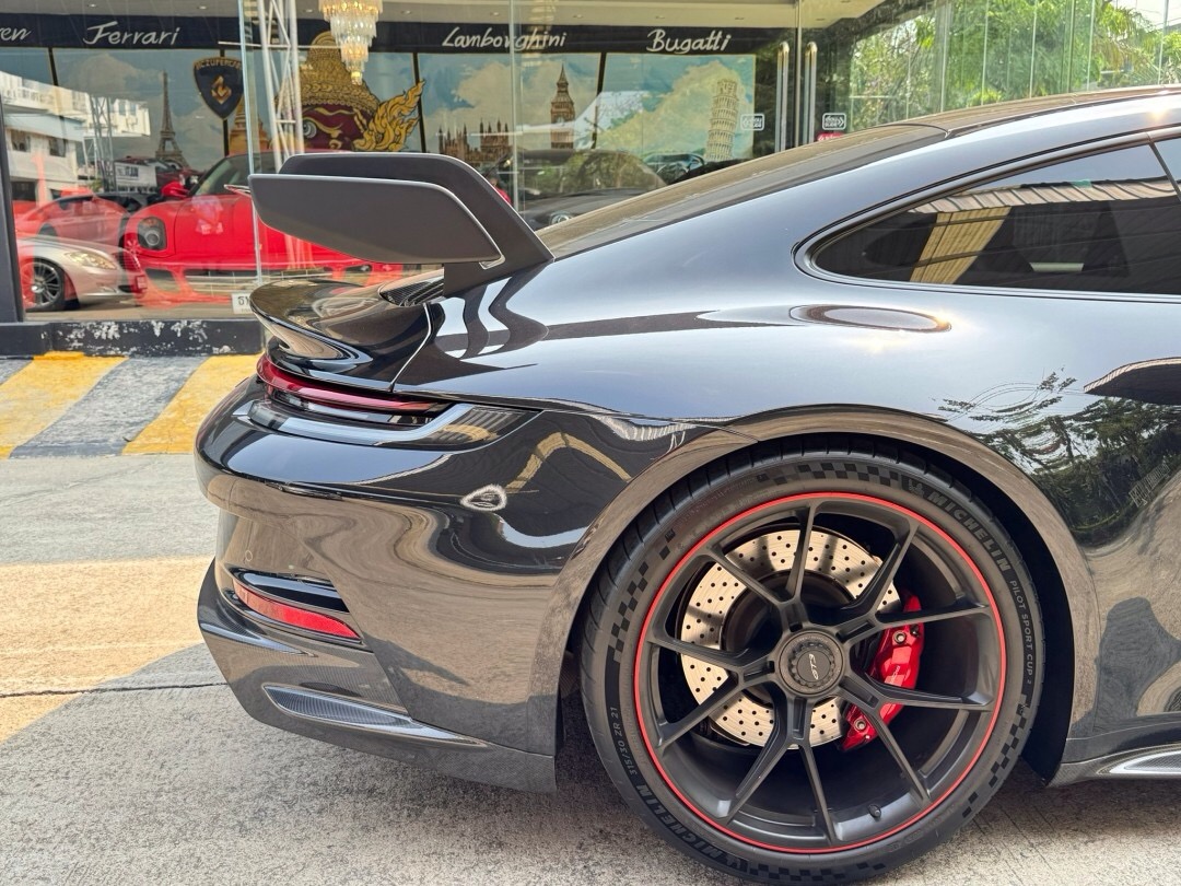 2022 Porsche 992 GT3 สีดำ (รูปที่ 7)