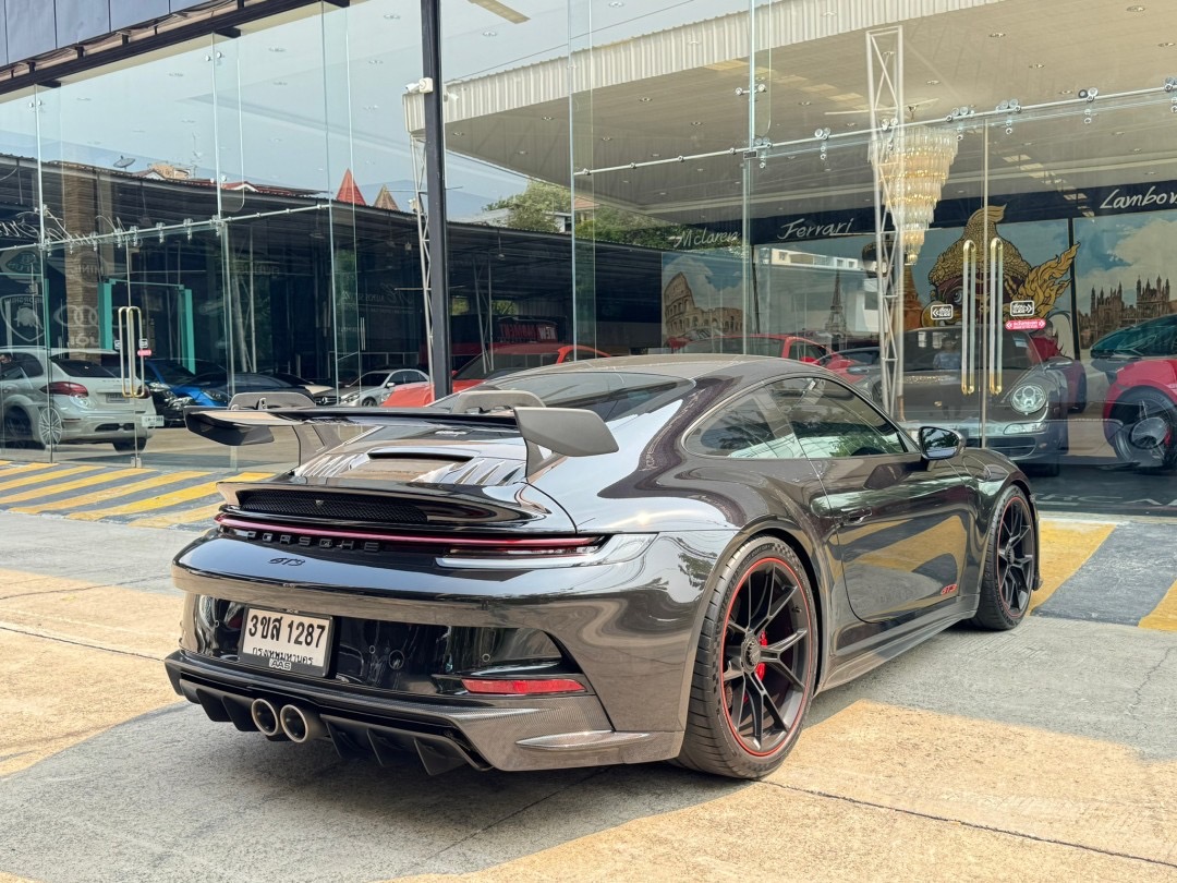 2022 Porsche 992 GT3 สีดำ (รูปที่ 14)