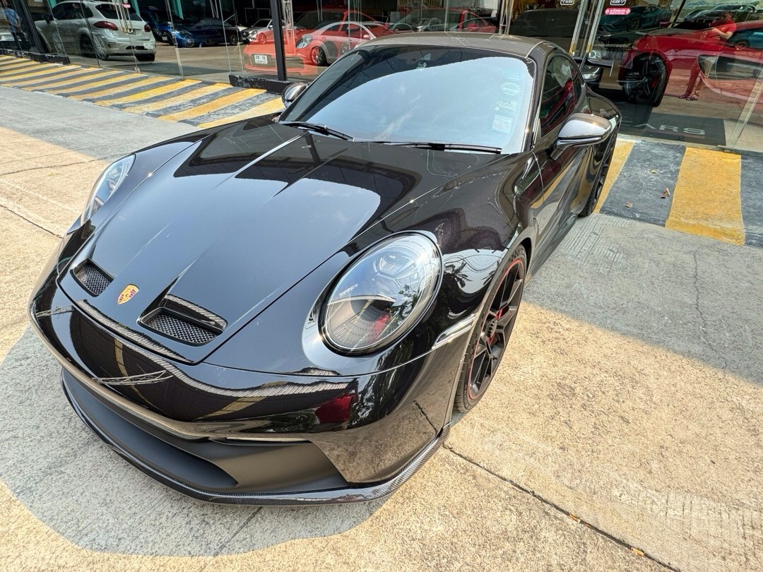 2022 Porsche 992 GT3 สีดำ (รูปที่ 4)