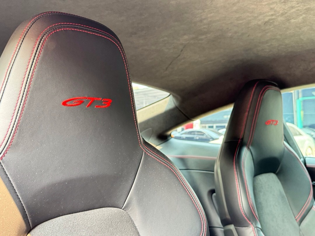 2022 Porsche 992 GT3 สีดำ (รูปที่ 17)