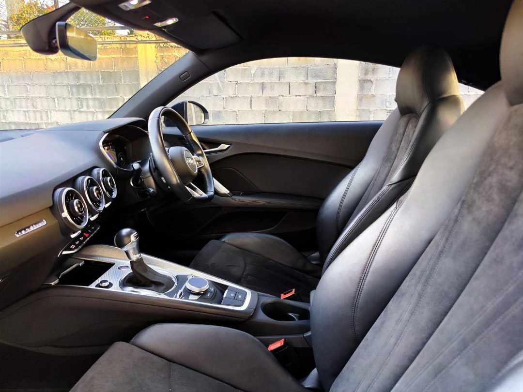 2023 Audi TT สีฟ้า (รูปที่ 6)