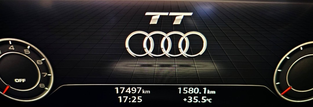 2023 Audi TT สีฟ้า (รูปที่ 4)