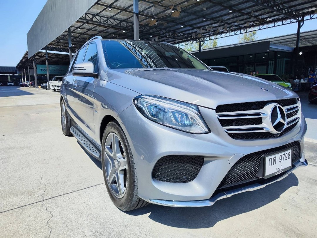 2018 Mercedes-Benz GLE-Class GLE500 สีเทา (รูปที่ 2)