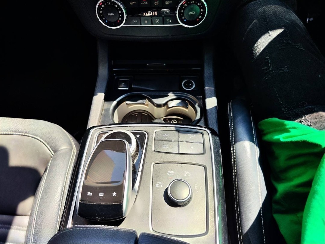2018 Mercedes-Benz GLE-Class GLE500 สีเทา (รูปที่ 13)