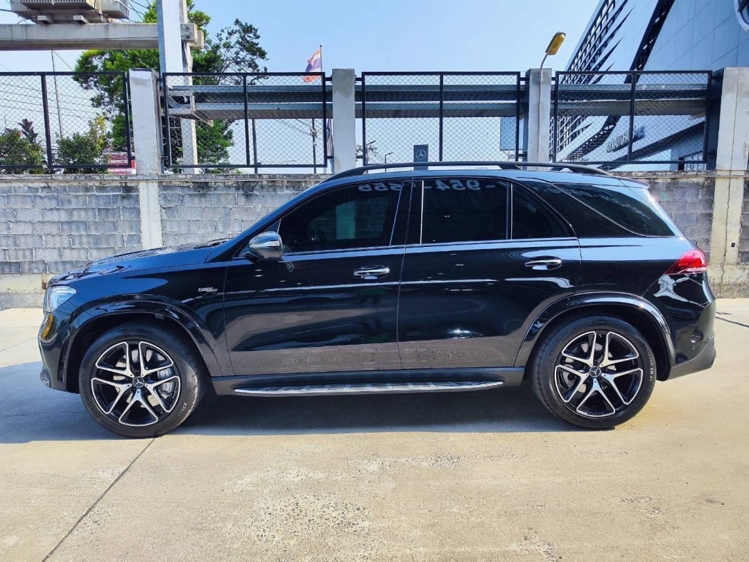 2023 Mercedes-Benz GLE 53 AMG สีดำ (รูปที่ 17)