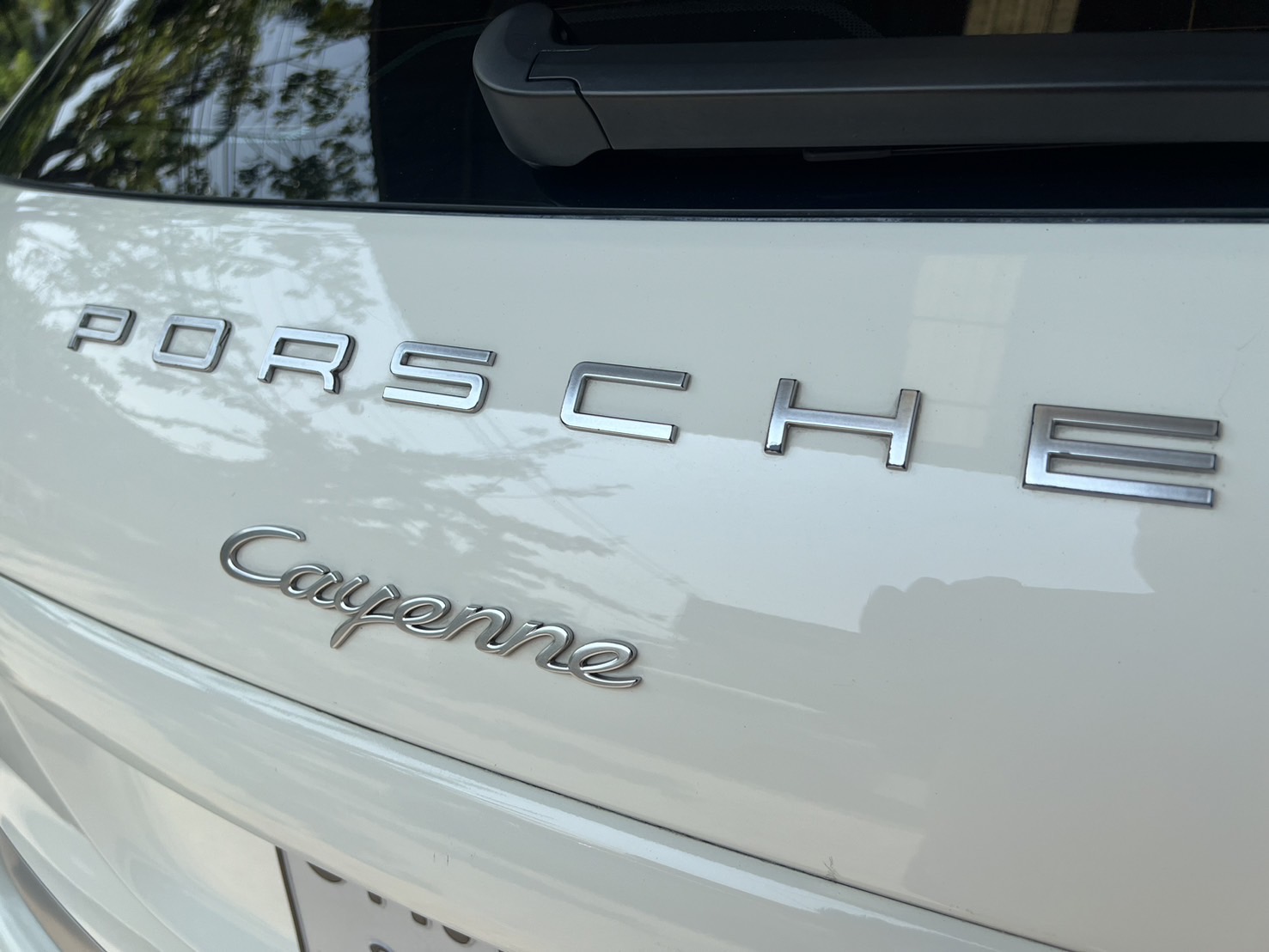 2011 Porsche Cayenne สีขาว (รูปที่ 7)