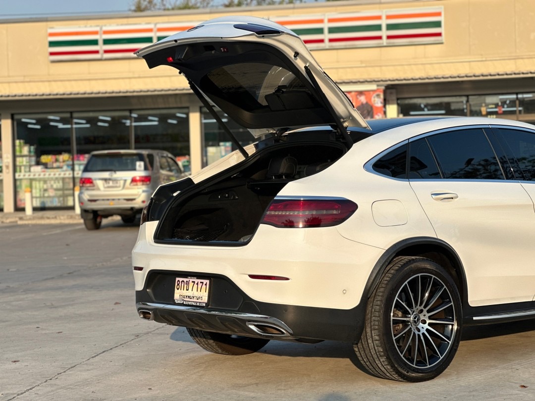 2018 Mercedes-Benz GLC-Class GLC 250 d สีขาว (รูปที่ 8)