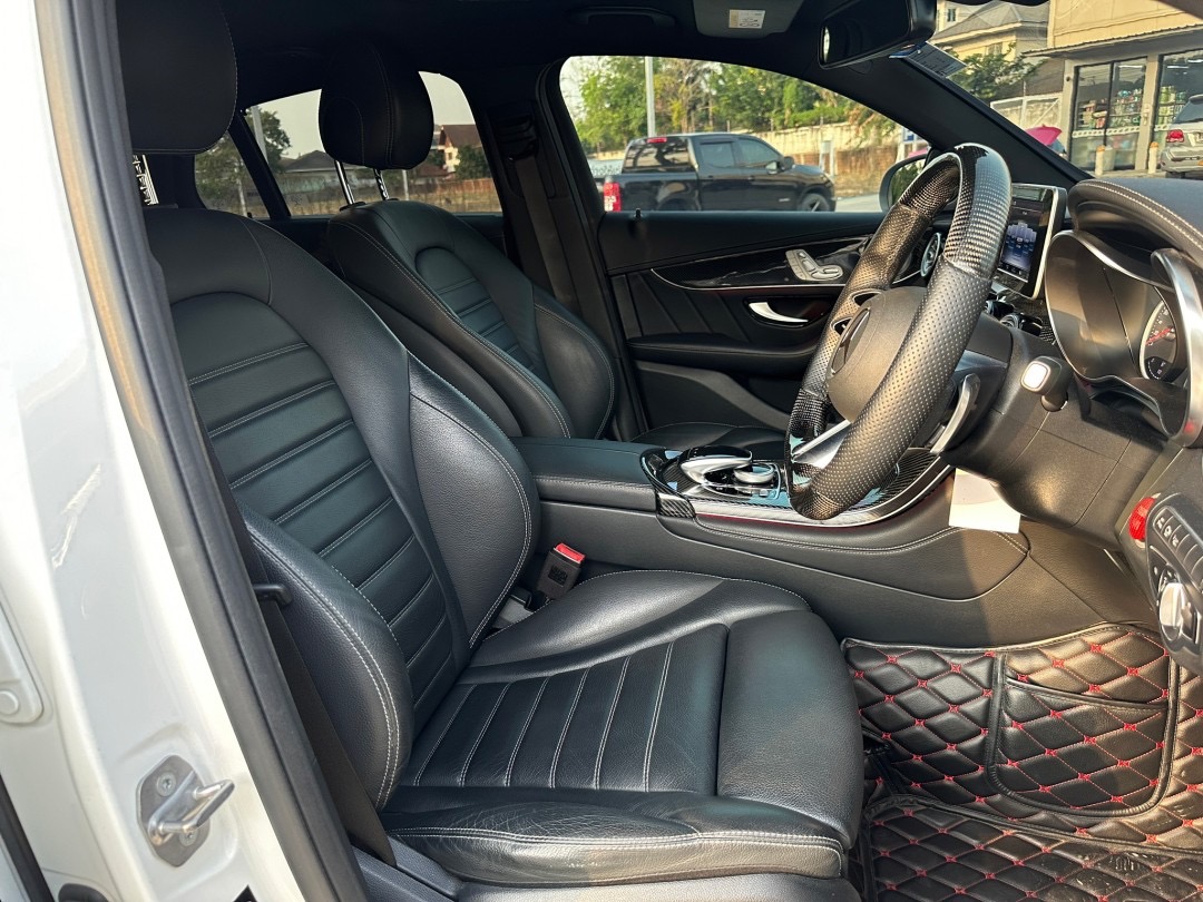 2018 Mercedes-Benz GLC-Class GLC 250 d สีขาว (รูปที่ 19)