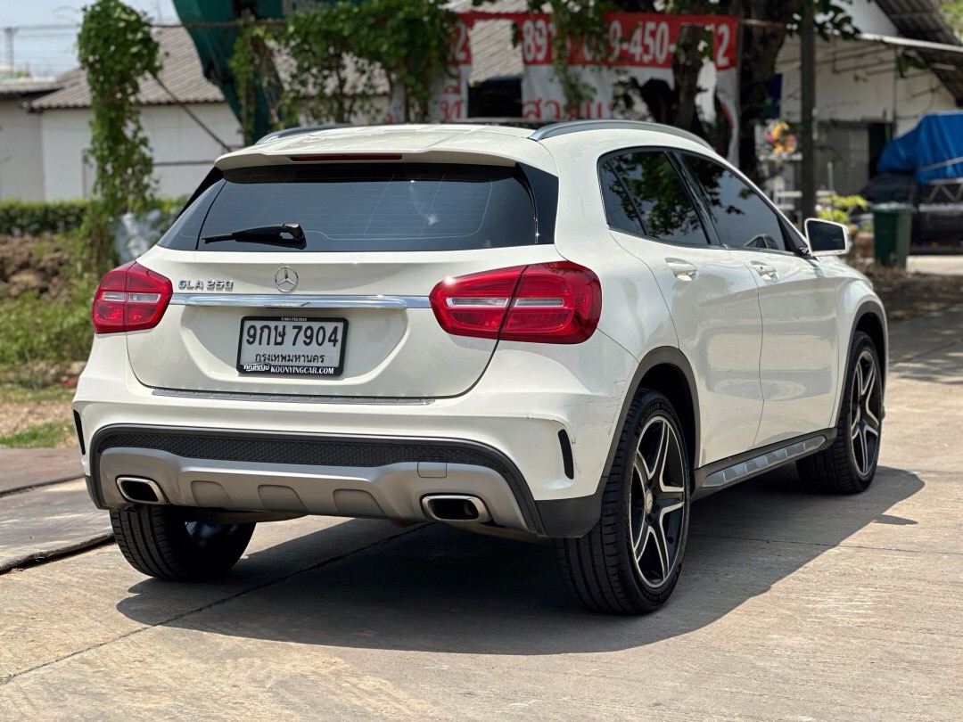 2017 Mercedes-Benz GLA-Class GLA250 สีขาว (รูปที่ 3)