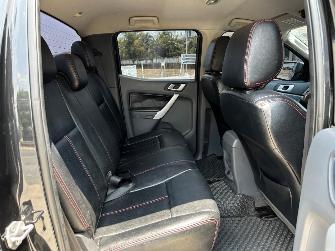2014 Ford Ranger Double cab สีดำ (รูปที่ 10)