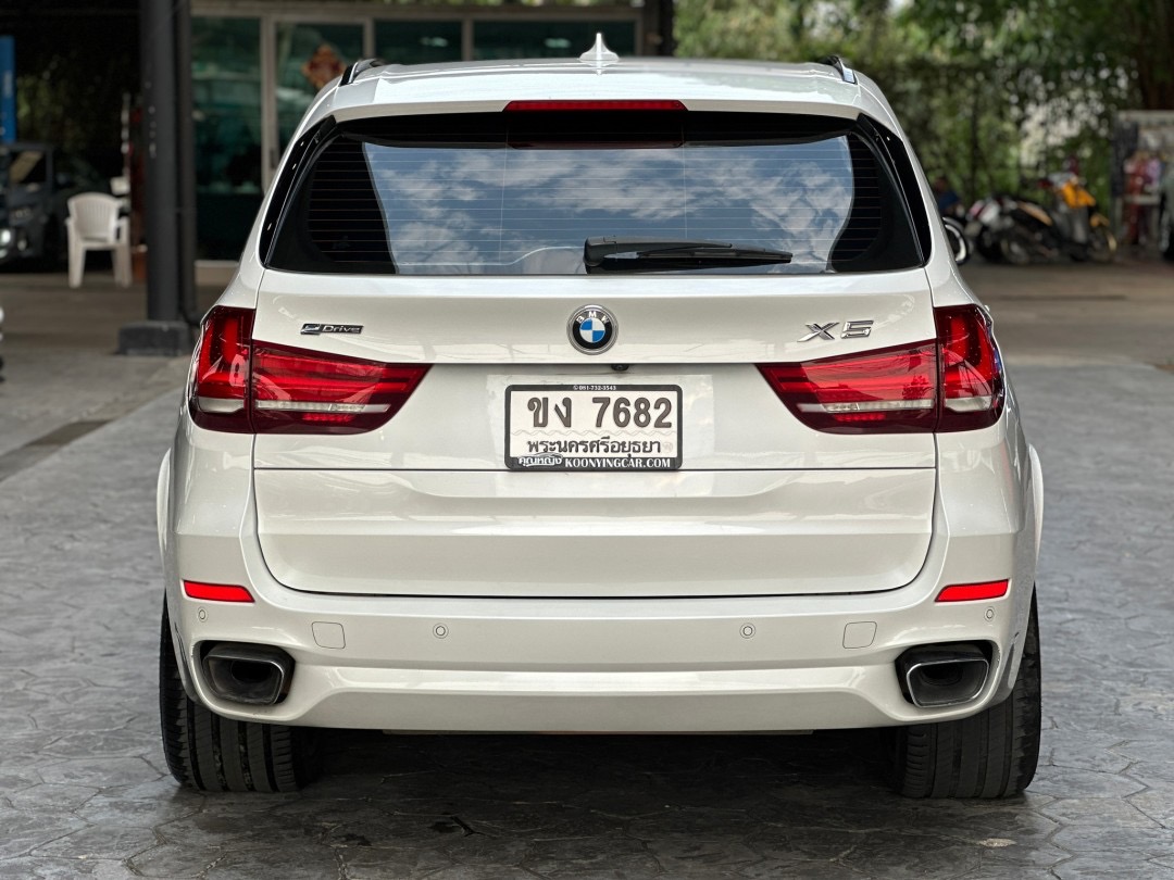 2017 BMW X5 F15 สีขาว (รูปที่ 4)