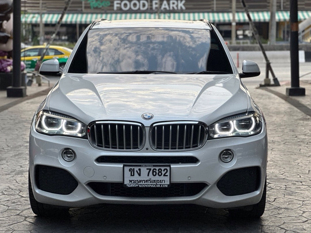 2017 BMW X5 F15 สีขาว (รูปที่ 2)