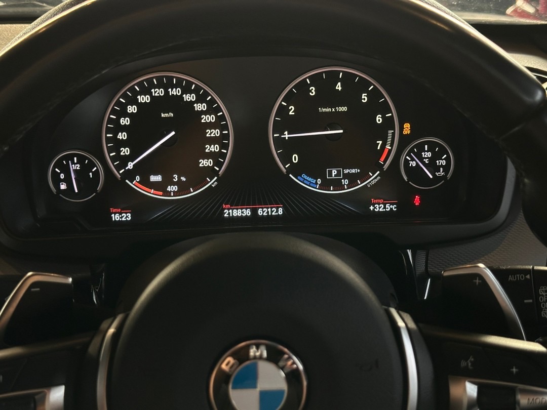 2017 BMW X5 F15 สีขาว (รูปที่ 16)